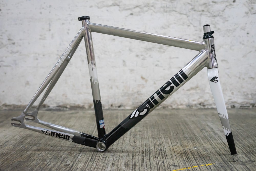 Cinelli discount histogram 2014