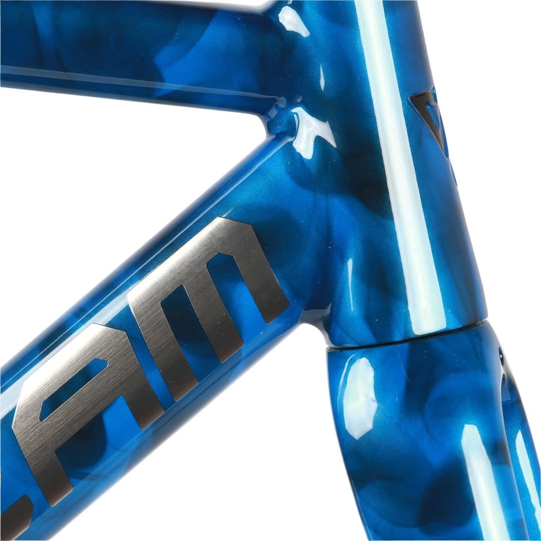 Skream Magnum24 Frameset (Smokey Blue Limited Edition)