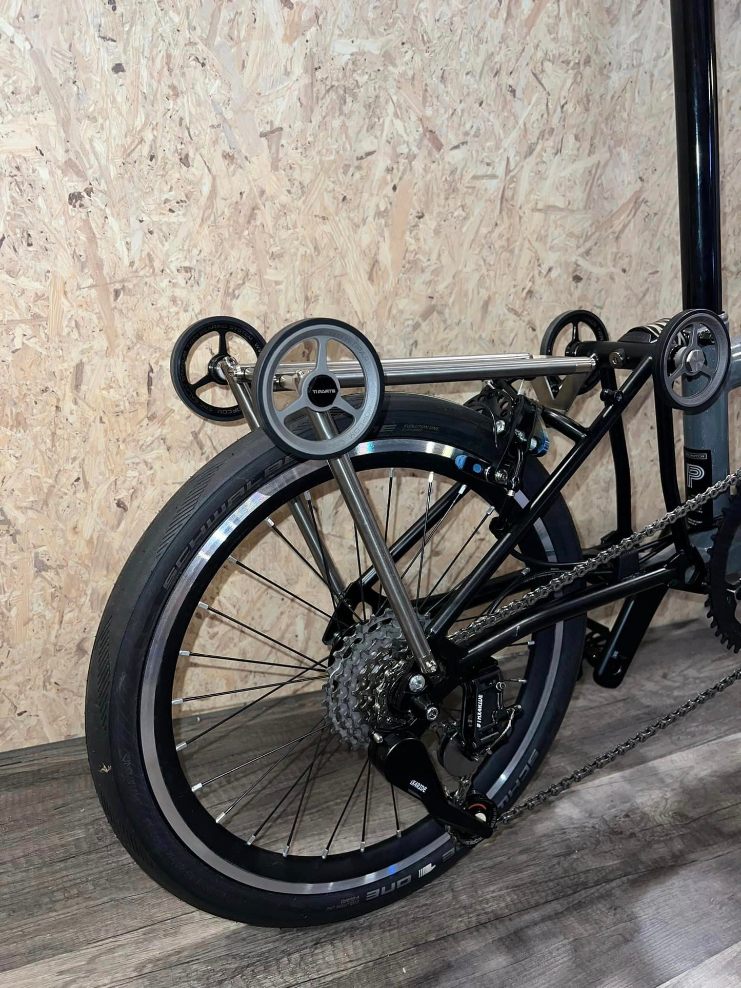 Ti Parts Workshop Titanium Easy Wheel (66mm) (5-Spoke)